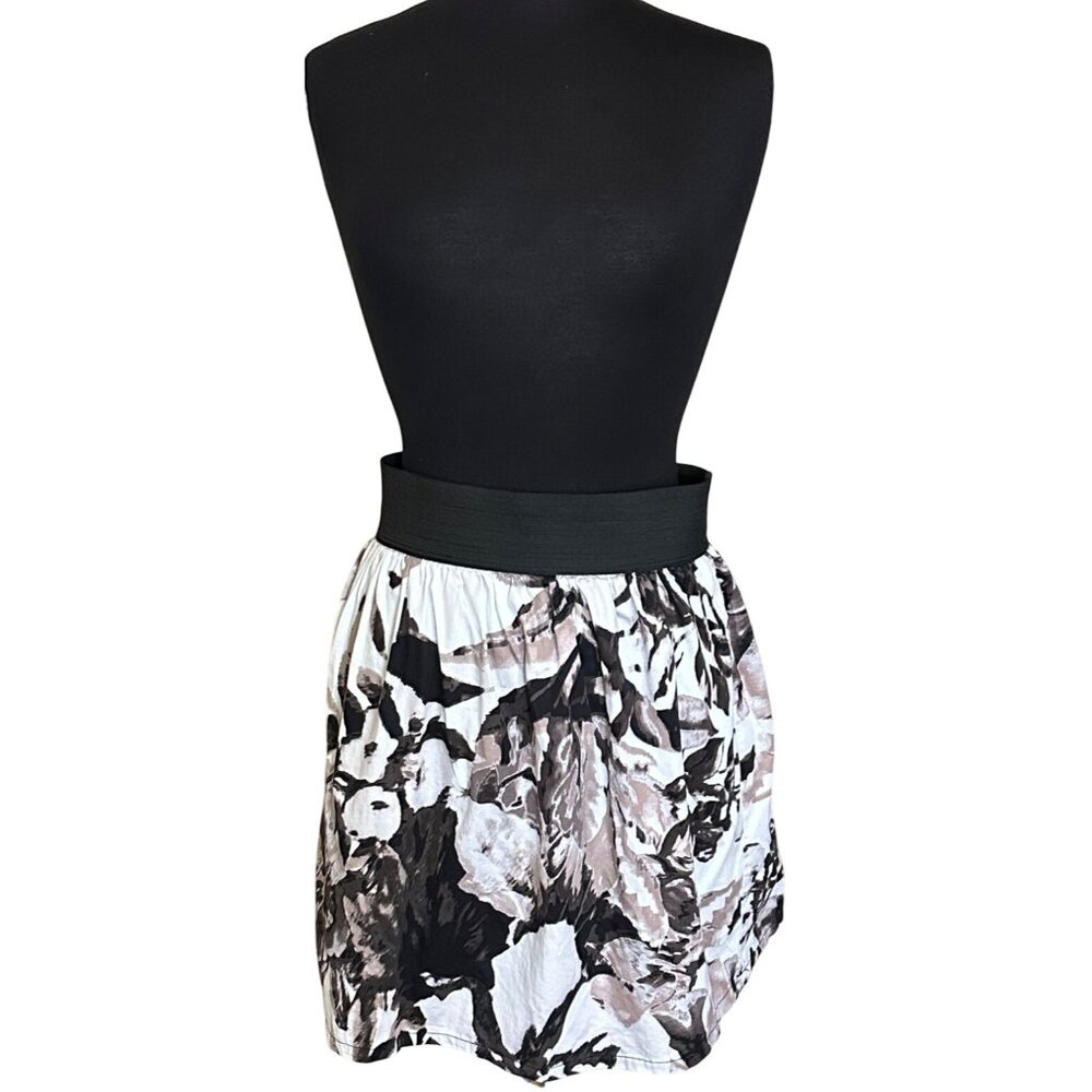 One Clothing Mini Floral Flare Stretch Skirt 100% Cotton Junior's Size L